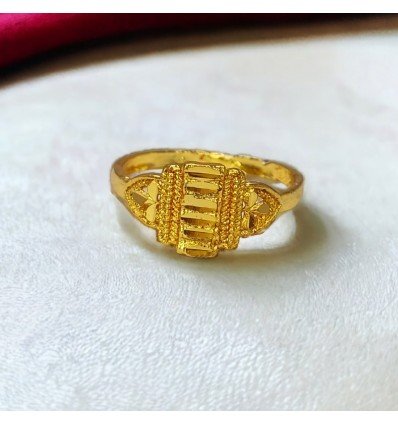 Appealing Micro Gold Plated Designer Ladies Finger Ring