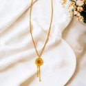 Stylish Gold Plated Small Floral Pendant Necklace